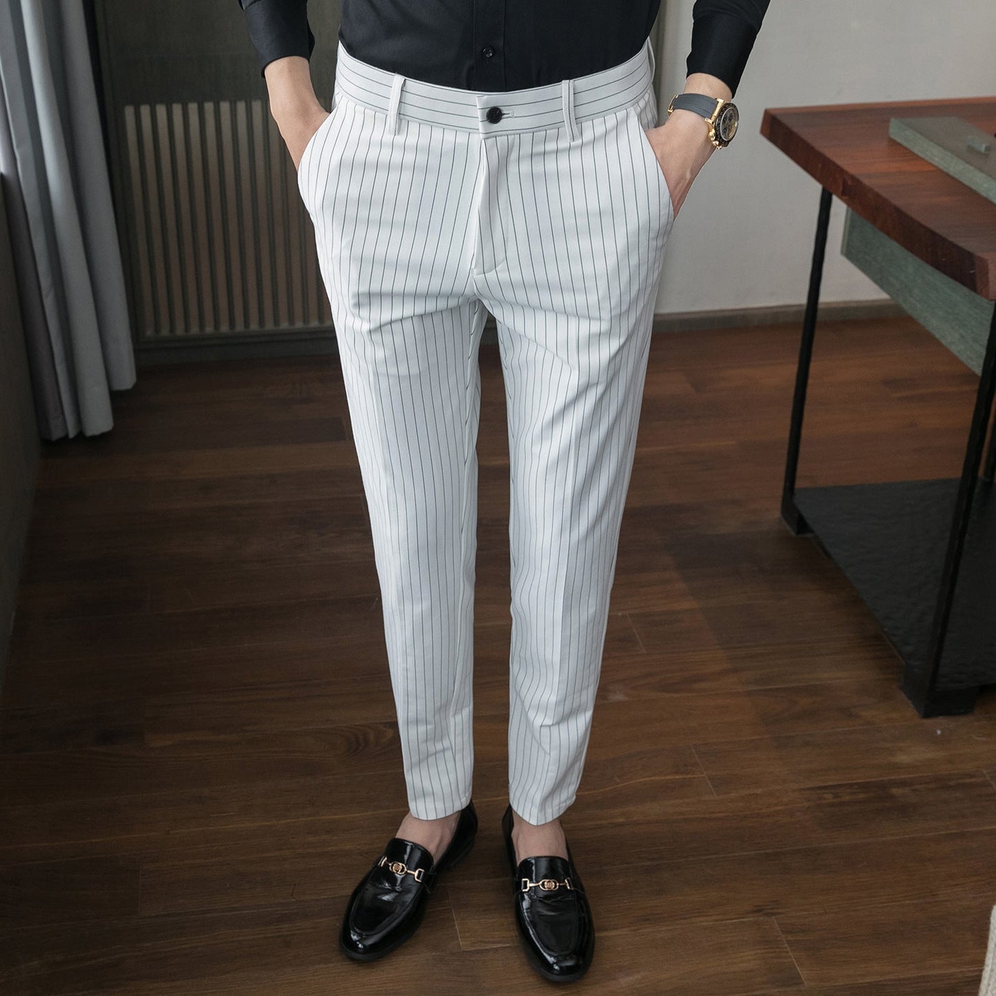 Męskie Spodnie Wizytowe – Slim Fit, Pionowe Paski, Prosta Nogawka, Średni Stan