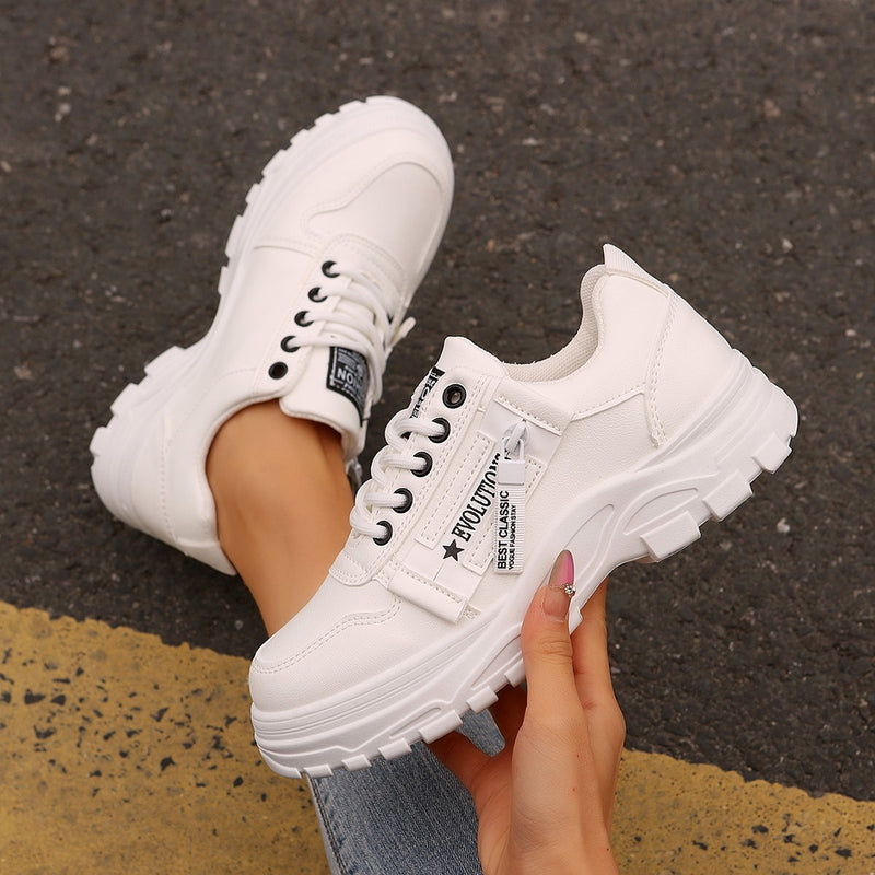Damskie trampki sznurowane z bocznym zamkiem i grubą podeszwą