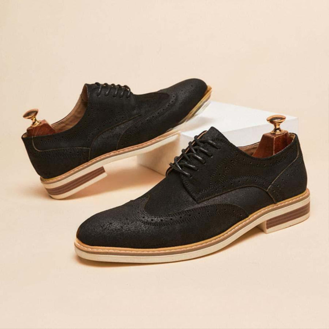 Męskie Buty Sznurowane z Wingtips i Ażurowymi Detalami (Brogue)