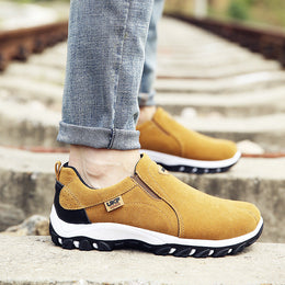Męskie Wsuwane Buty Outdoorowe z Cholewką z Zamszu Ekologicznego i Podeszwą z Tworzywa