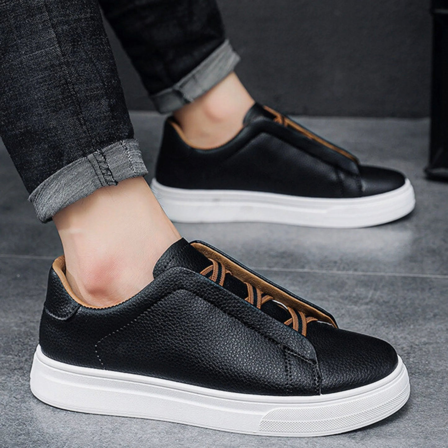 Męskie Sneakersy Wsuwane z Ozdobnym Sznurowaniem i Wytrzymałą Cholewką