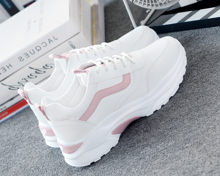 Damskie Sznurowane Sneakersy z Okrągłym Noskiem i Płaską Podeszwą