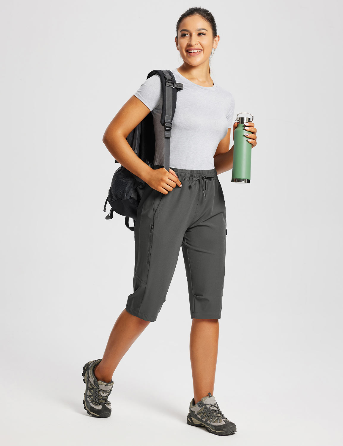 Damskie Spodnie Outdoor Capri z Kieszeniami i Regulowanym Pasem