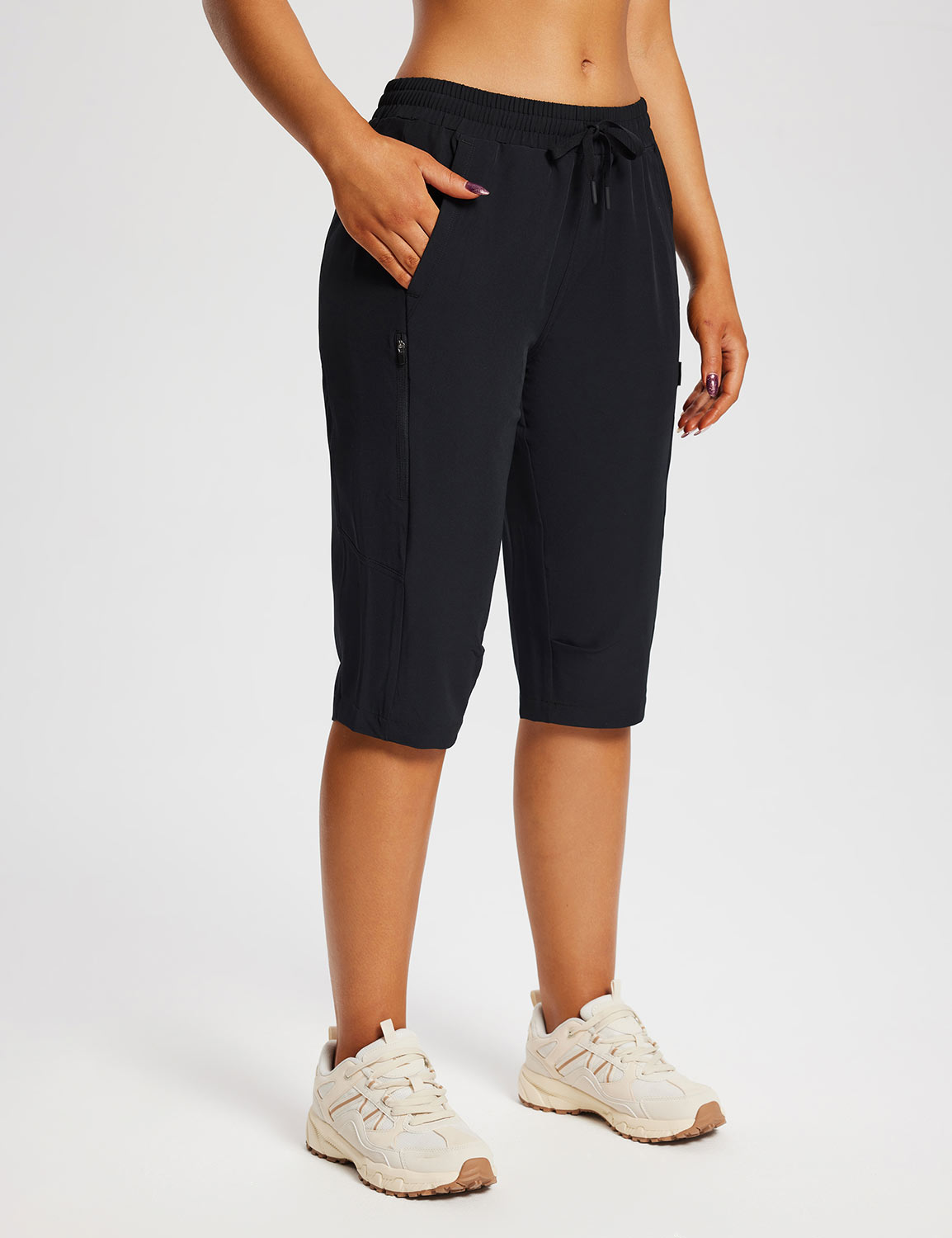 Damskie Spodnie Outdoor Capri z Kieszeniami i Regulowanym Pasem