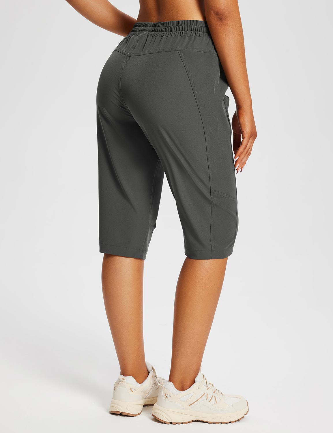 Damskie Spodnie Outdoor Capri z Kieszeniami i Regulowanym Pasem