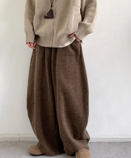 Damskie Spodnie Loungewear Szerokie z Sztruksu o Prążkowanej Strukturze z Wiązaniem w Pasie