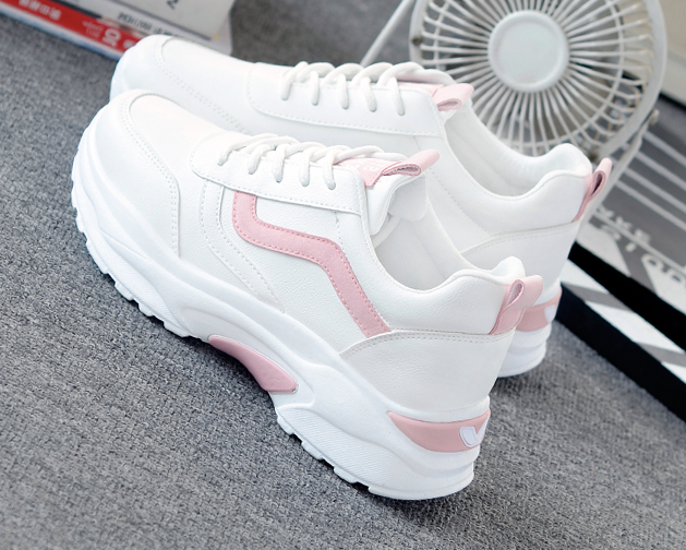 Damskie Sznurowane Sneakersy z Okrągłym Noskiem i Płaską Podeszwą