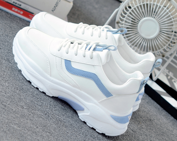 Damskie Sznurowane Sneakersy z Okrągłym Noskiem i Płaską Podeszwą