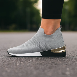 Damskie Sneakersy Wsuwane z Oddychającą Siatką i Metalicznym Zapiętkiem