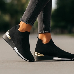Damskie Sneakersy Wsuwane z Oddychającą Siatką i Metalicznym Zapiętkiem