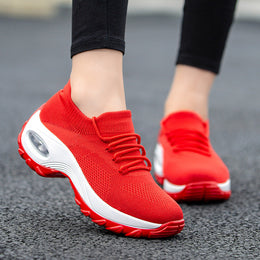 Damskie Buty Sportowe z Dzianiny „Flying Knit”, Okrągłym Noskiem i Wodoodporną Platformą