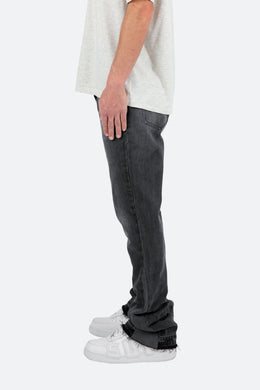 Meskie Jeansy Dzwony W Kolorze Spranego Czarnego Denimu, Waskie Uda, Kontrastowe Panele, Rozkloszowany Dol