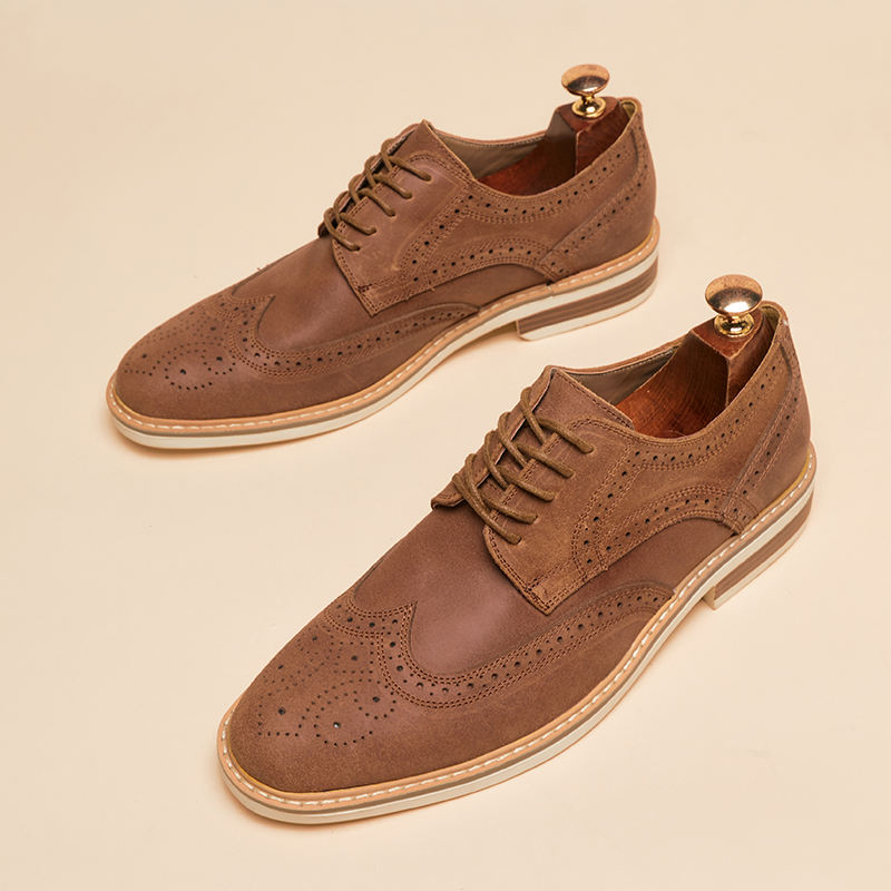 Męskie Buty Sznurowane z Wingtips i Ażurowymi Detalami (Brogue)