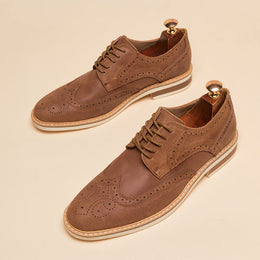Męskie Buty Sznurowane z Wingtips i Ażurowymi Detalami (Brogue)