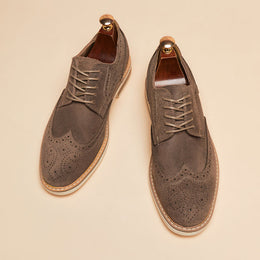 Męskie Buty Sznurowane z Wingtips i Ażurowymi Detalami (Brogue)