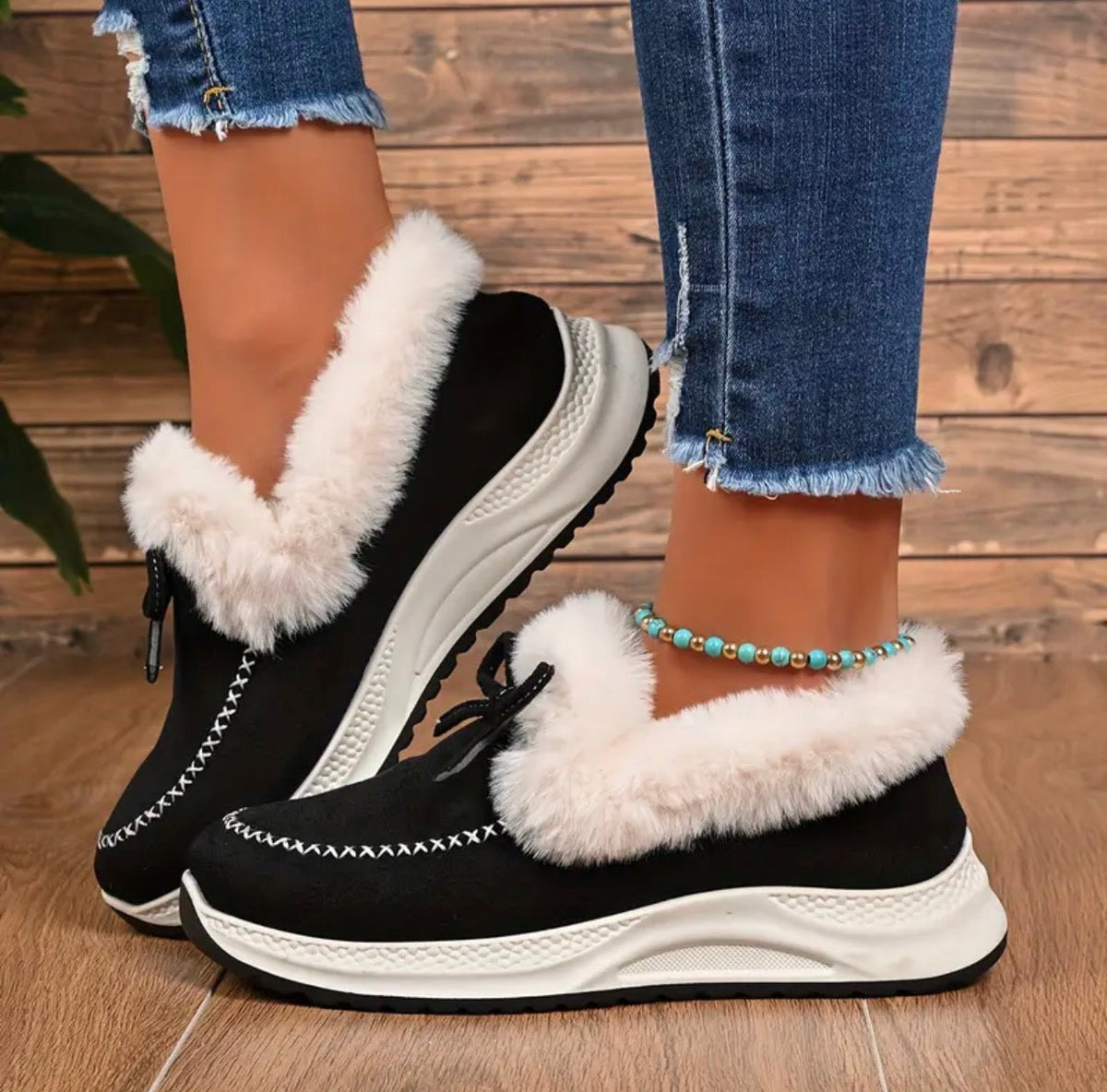 Damskie Zimowe Sneakersy z Ociepleniem z Ekologicznego Futra, Kokardą i Wsuwanym Fasonem