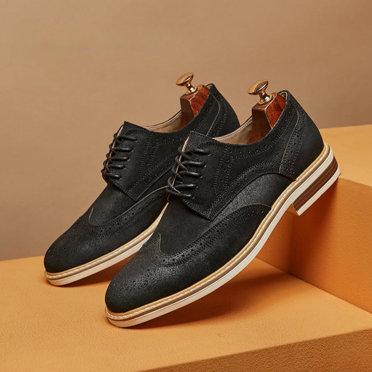 Męskie Buty Sznurowane z Wingtips i Ażurowymi Detalami (Brogue)