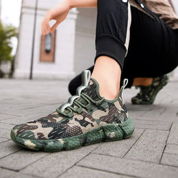 Męskie Sneakersy z Oddychającą Siatką, Wzorem Kamuflażu i Grubą Podeszwą