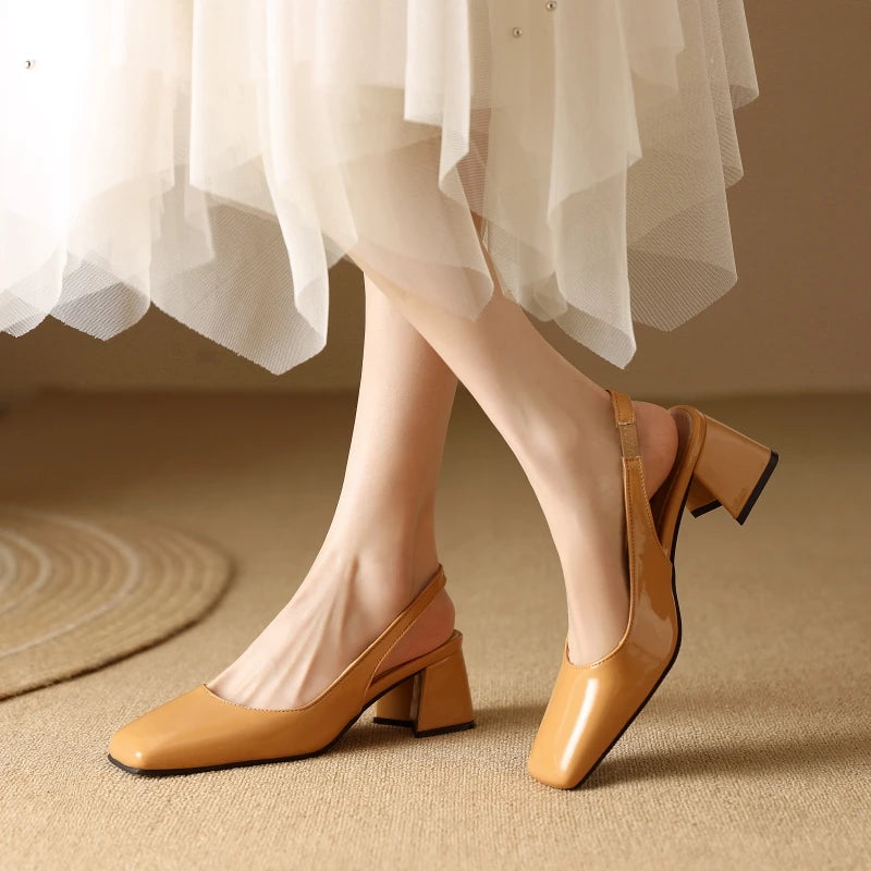 Damskie Buty Na Obcasie Typu Slingback Z Kwadratowym Noskiem I Blokowym Obcasem, Błyszczące Wykończenie