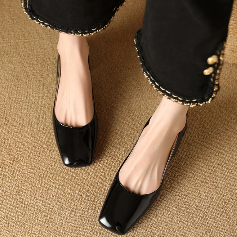 Damskie Buty Na Obcasie Typu Slingback Z Kwadratowym Noskiem I Blokowym Obcasem, Błyszczące Wykończenie