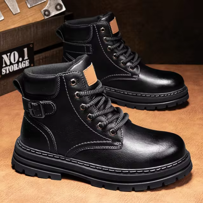 Męskie Buty Z Paskiem Na Klamrę, Przyczepną Podeszwą I Przeszytą Cholewką
