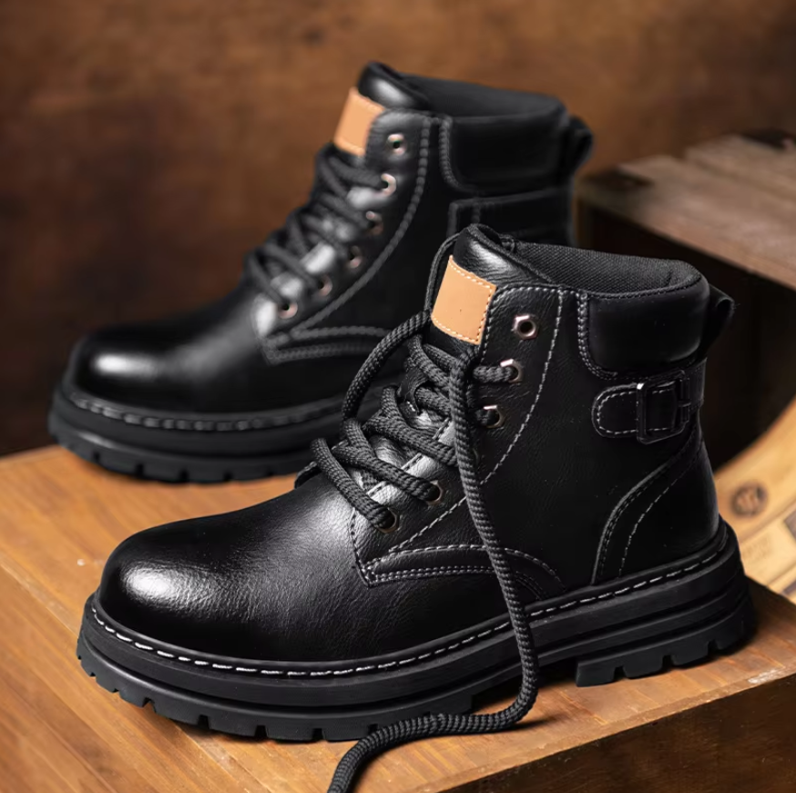 Męskie Buty Z Paskiem Na Klamrę, Przyczepną Podeszwą I Przeszytą Cholewką
