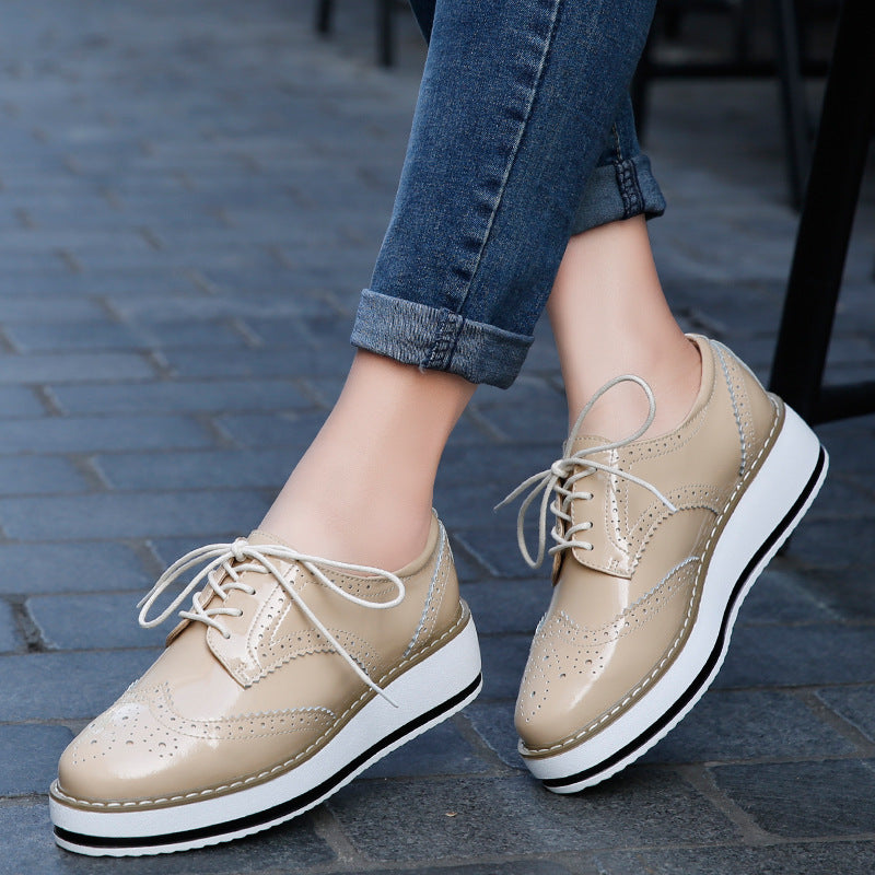 Damskie Wiosenne Płaskie Buty Sznurowane Z Lakierowaną Cholewką Faux Leather Z Okrągłym Noskiem