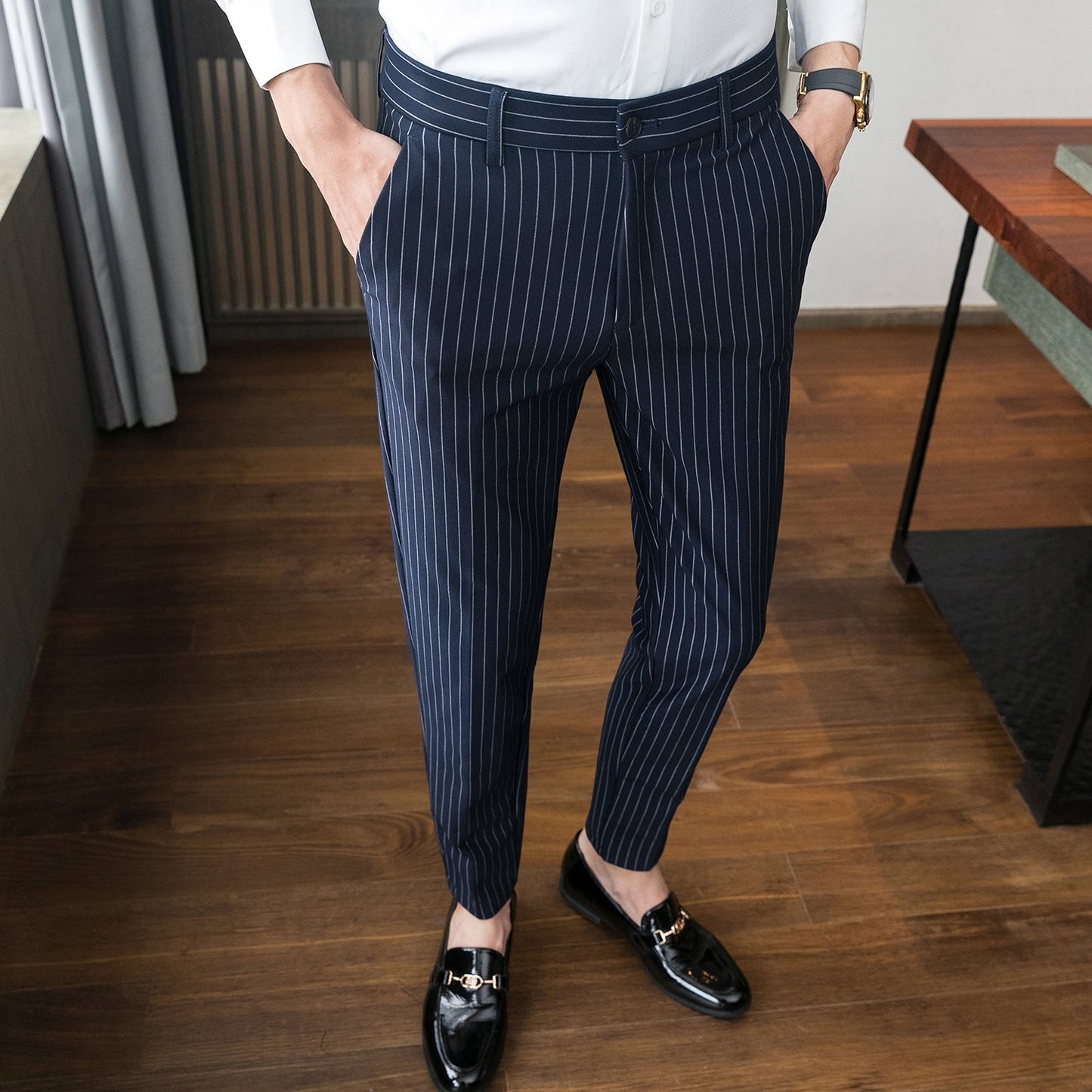 Męskie Spodnie Wizytowe – Slim Fit, Pionowe Paski, Prosta Nogawka, Średni Stan