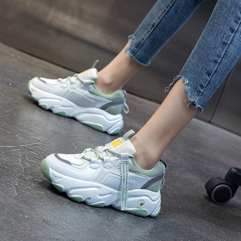 Damskie Sneakersy na Platformie ze Średnim Obcasem, Okrągłym Noskiem i Krzyżowym Paskiem