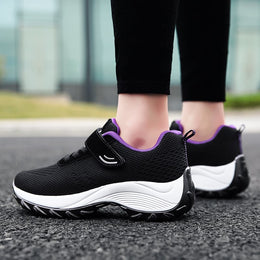 Damskie Buty Sportowe do Biegania na Grubej Podeszwie – Oddychające, Wsuwane