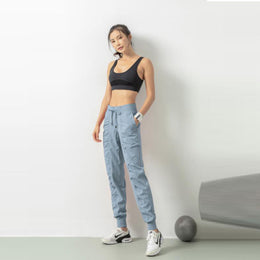 Damskie Spodnie Fitness Ze Slim Fit, Tekstura Ze Zmarszczek I Zwezanymi Nogawkami