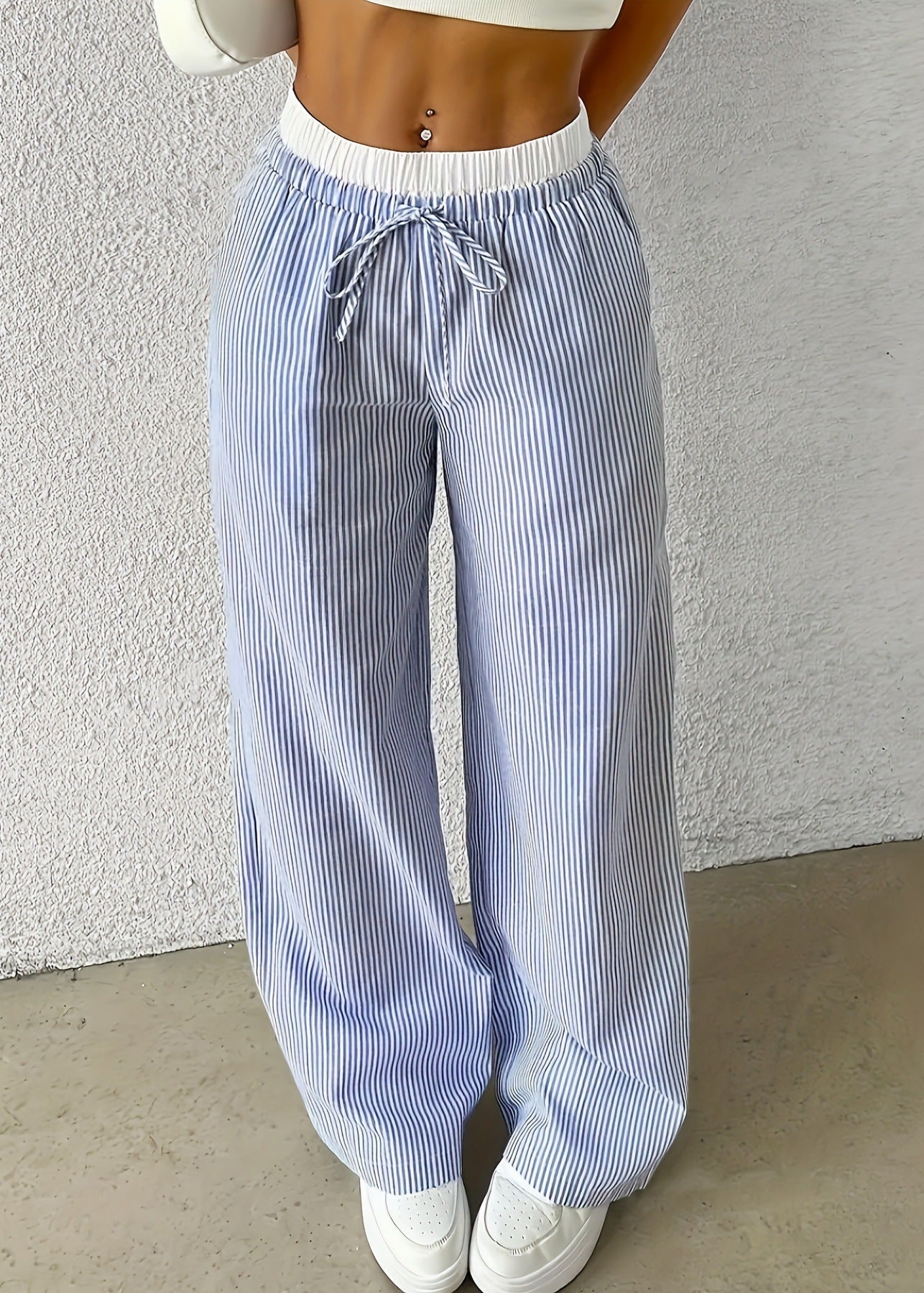 Damskie Spodnie Straight Leg Z Pasiastym Wzorem I Detalem Ogona