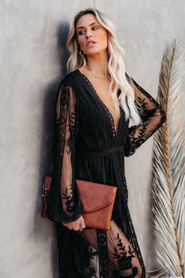 Damska Letnia Sukienka Maxi Z Koronkową Warstwą, Głębokim Dekoltem W Serek I Rozcięciem Na Udzie