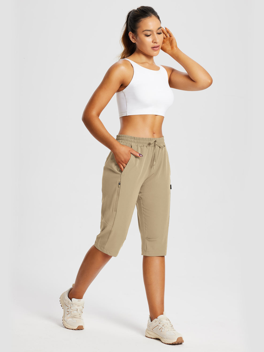 Damskie Spodnie Outdoor Capri z Kieszeniami i Regulowanym Pasem