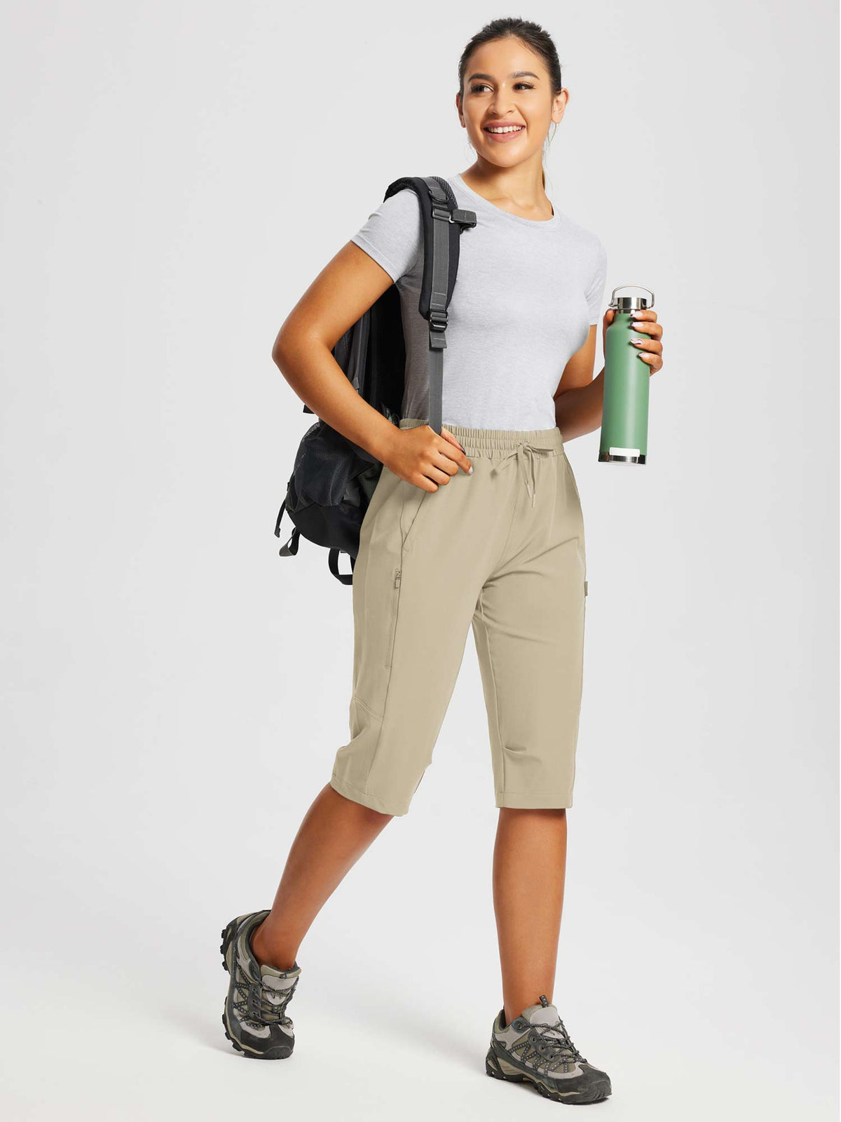 Damskie Spodnie Outdoor Capri z Kieszeniami i Regulowanym Pasem