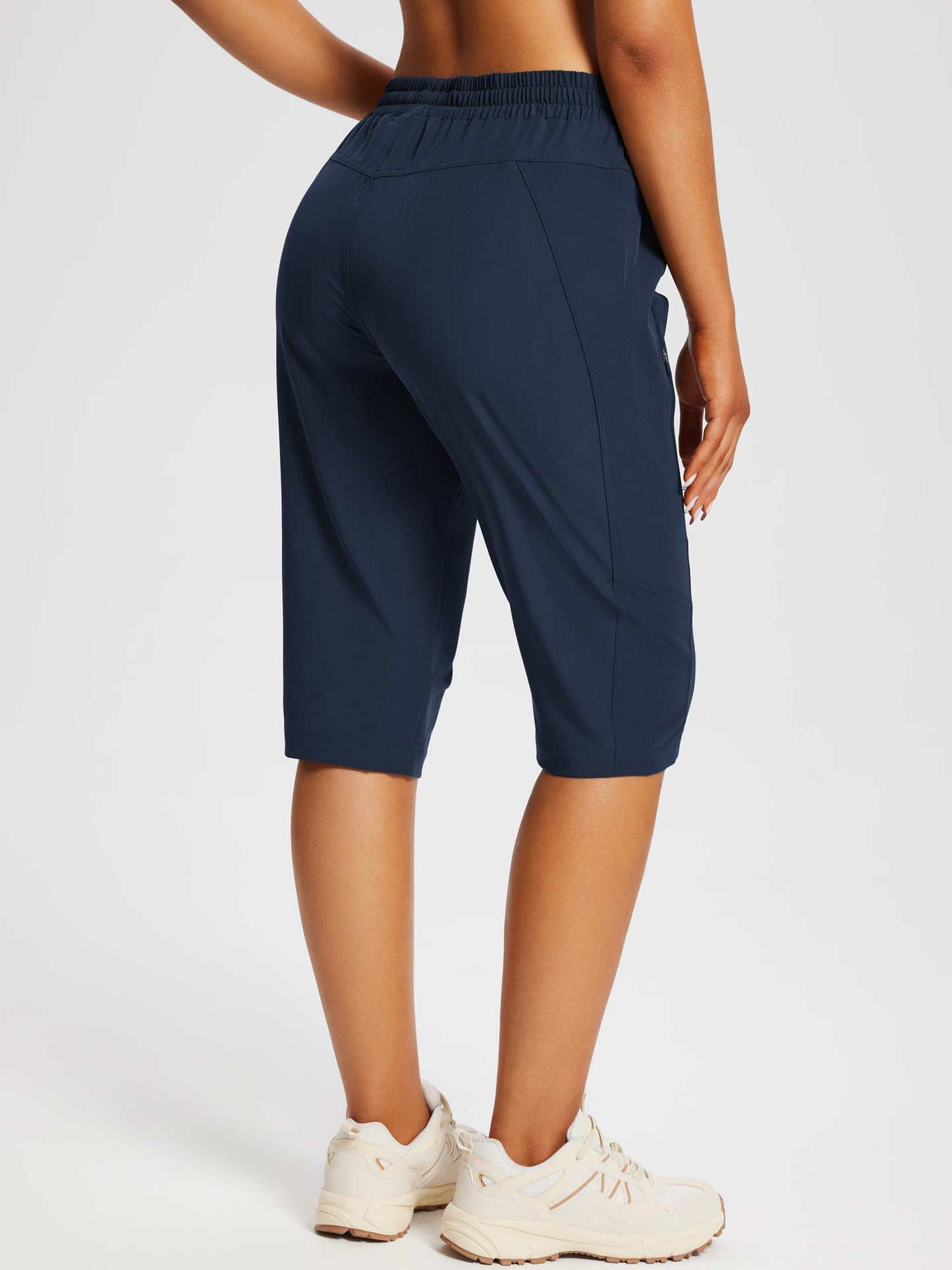 Damskie Spodnie Outdoor Capri z Kieszeniami i Regulowanym Pasem