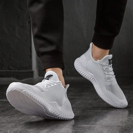Męskie Sneakersy Wsuwane z Siatką i Systemem Kanałów Powietrznych